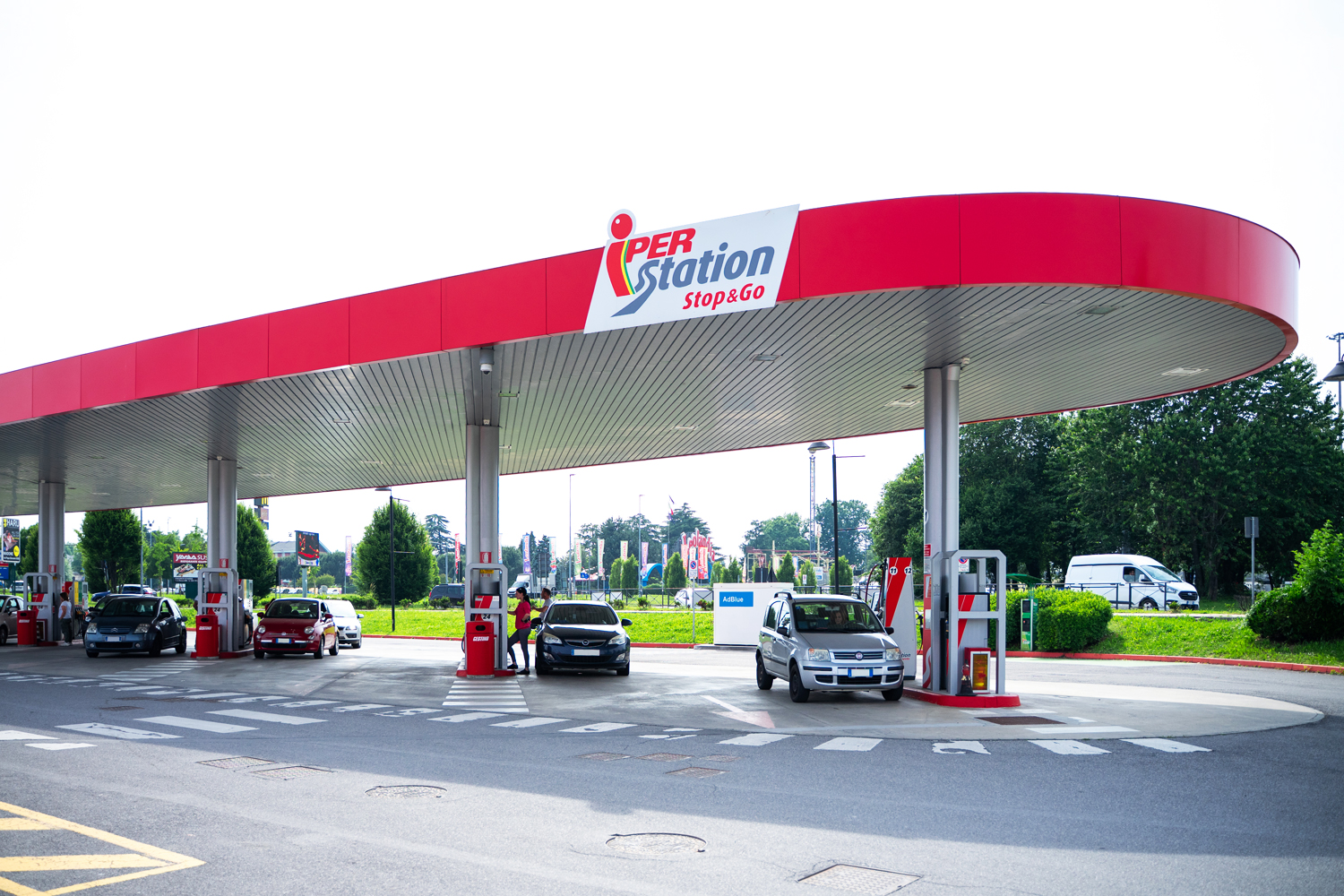 Iper Station Brembate Centro Commerciale